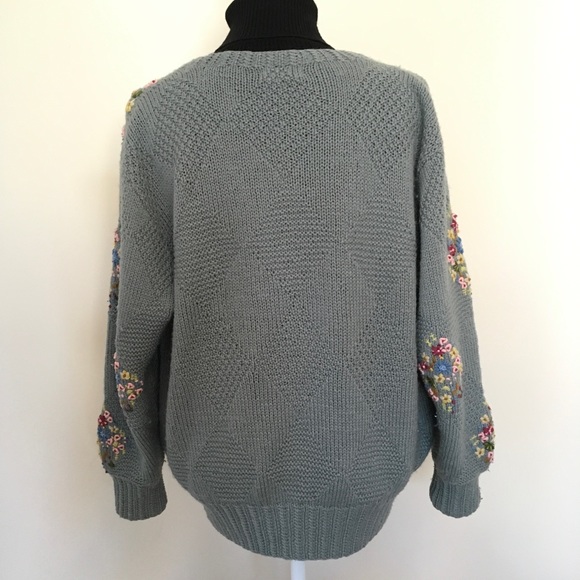Vintage 100% wool 3d embroidery cardigan - Picture 6 of 6